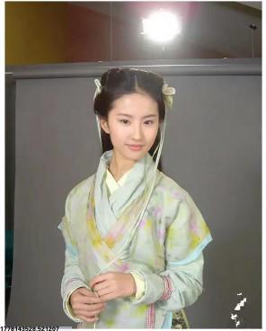 德杰·达伦巴奇